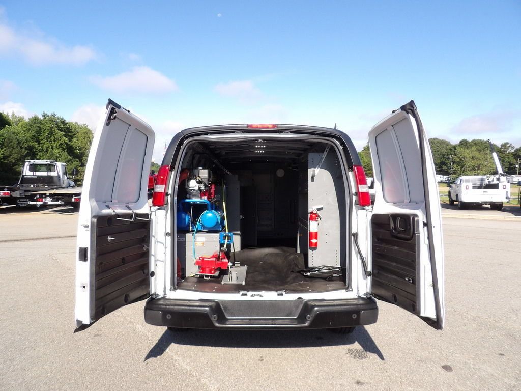 Used 2019 Chevrolet Express 3500 Extended w/ Driver Convenience Package RWD image 37
