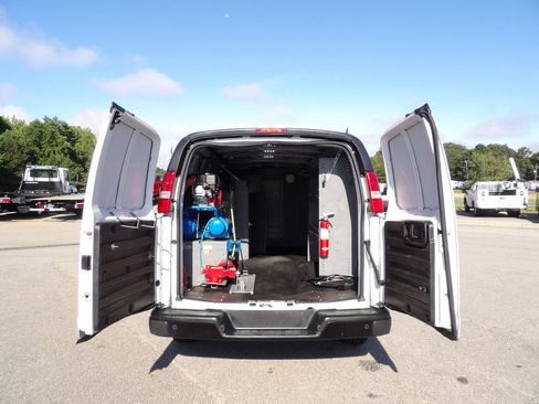 Used 2019 Chevrolet Express 3500 Extended w/ Driver Convenience Package RWD image 37