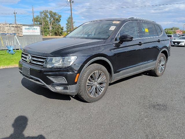 Used 2018 Volkswagen Tiguan SEL AWD/4WD image 1