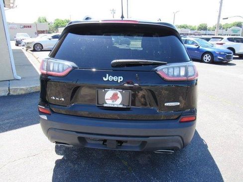 Used 2019 Jeep Cherokee Latitude w/ Popular Appearance Group AWD/4WD image 11