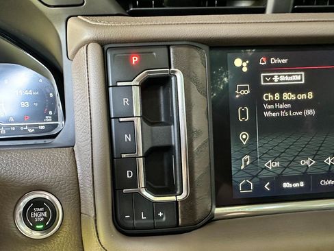 Used 2022 GMC Yukon Denali RWD image 51