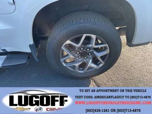 Used 2019 Chevrolet Silverado 1500 High Country w/ Technology Package image 33