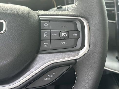 New 2025 Jeep Wagoneer Series II w/ Premium Group I image 22