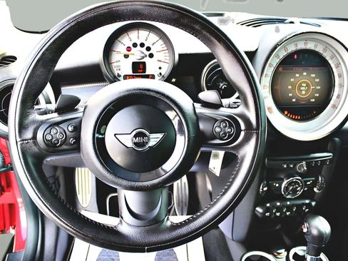 Used 2011 MINI Cooper S image 10