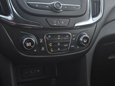 Used 2024 Chevrolet Equinox LT image 23