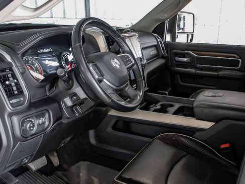 Used 2023 RAM 3500 Laramie AWD/4WD image 14