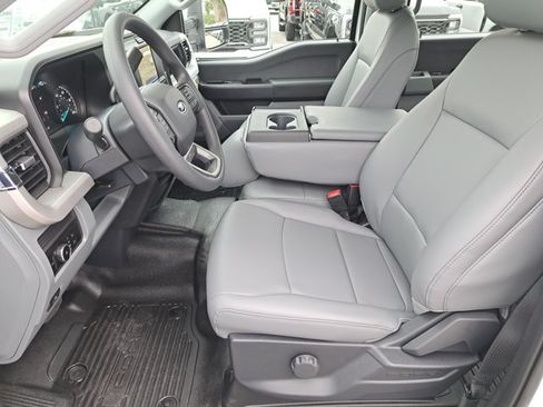 New 2026 Ford F250 XL w/ XL Driver Assist Package RWD image 19