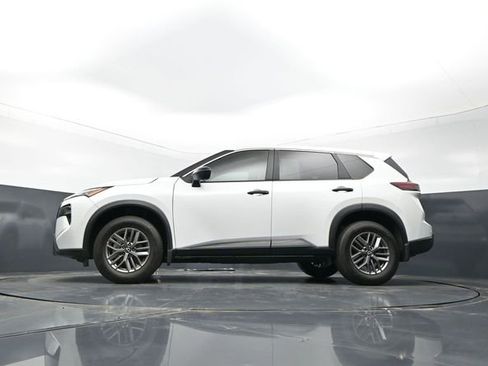 Certified 2025 Nissan Rogue S FWD image 25