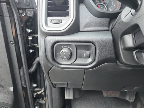 New 2026 RAM 2500 Big Horn AWD/4WD image 35