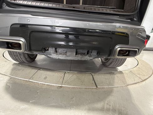 Used 2018 Land Rover Range Rover Sport HSE image 19