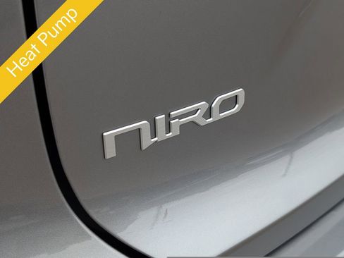 Certified 2024 Kia Niro Wind w/ Wind Preserve Package image 14