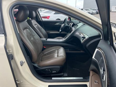Used 2016 Lincoln MKZ w/ Equipment Group 300A Reserve FWD image 28