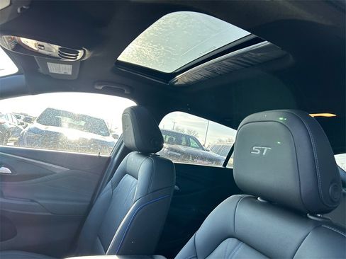 New 2026 Buick Envista Sport Touring image 26