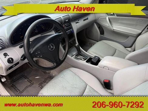 Used 2004 Mercedes-Benz C 230 Sedan image 9