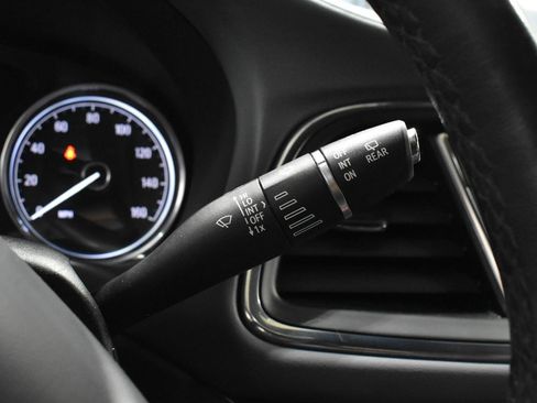 Used 2023 Buick Enclave Essence image 26