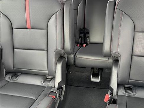 New 2026 Chevrolet Traverse RS image 13