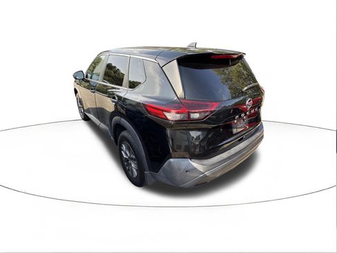 Used 2021 Nissan Rogue S FWD image 3