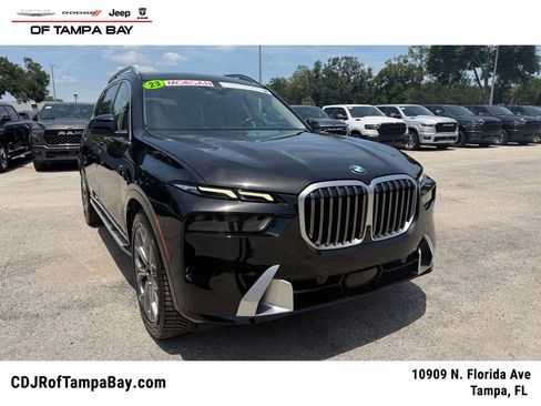 Used 2023 BMW X7 xDrive40i AWD/4WD image 1
