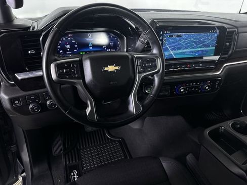 Used 2025 Chevrolet Silverado 1500 LT image 21
