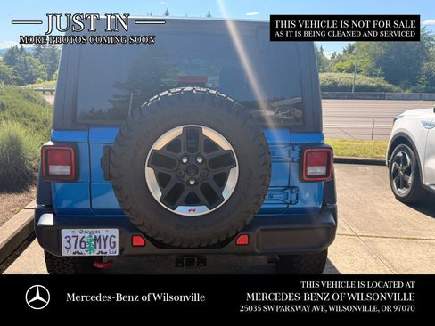 Used 2021 Jeep Wrangler Unlimited Rubicon AWD/4WD image 2