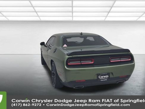 Used 2022 Dodge Challenger R/T image 12
