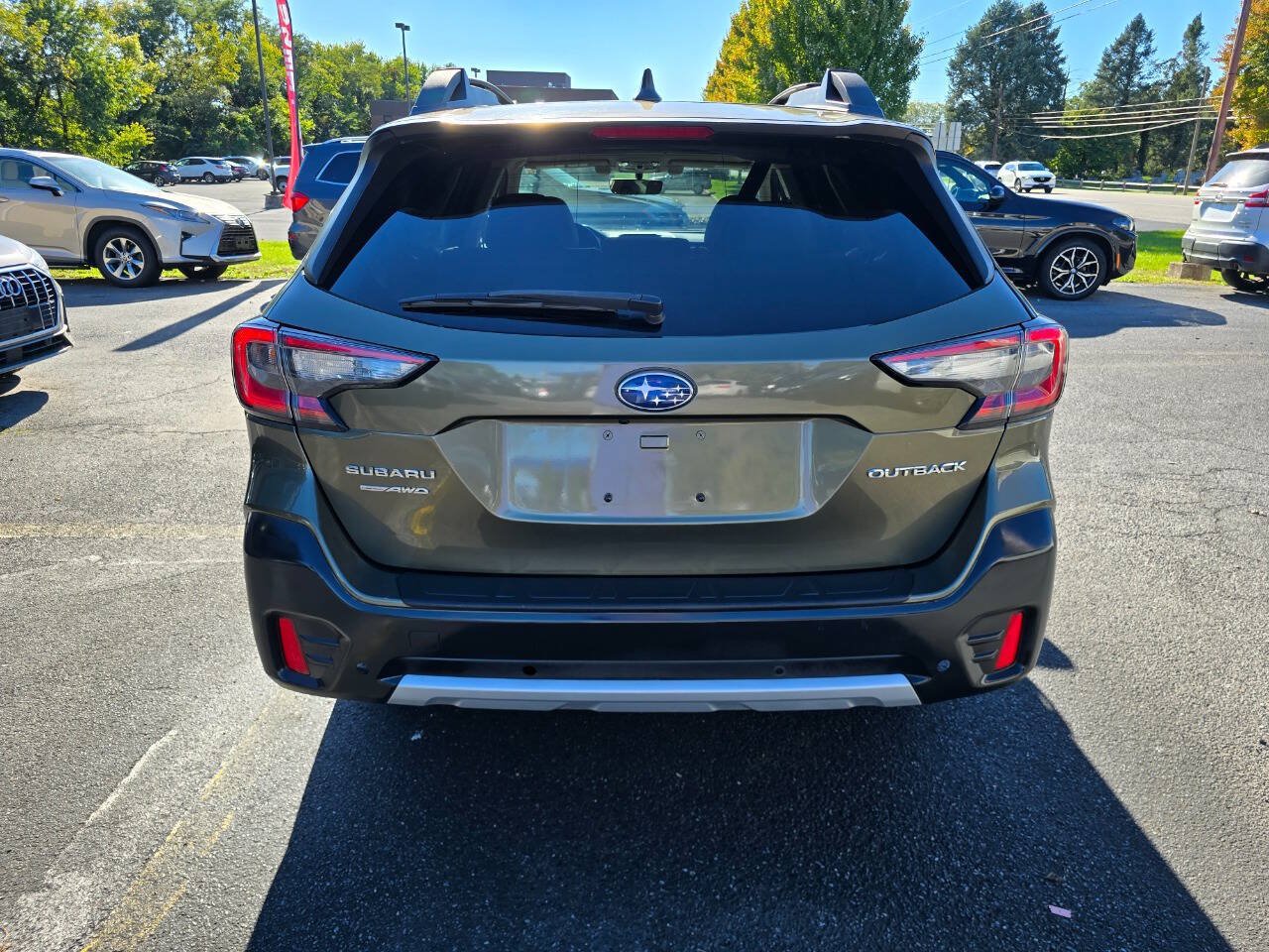 Used 2020 Subaru Outback Limited w/ Popular Package #2 AWD/4WD image 4