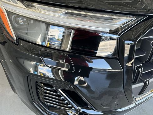 Used 2025 Audi Q7 3.0T Premium Plus image 8