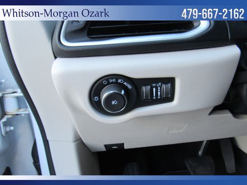 Used 2022 Chrysler Pacifica Touring-L image 34