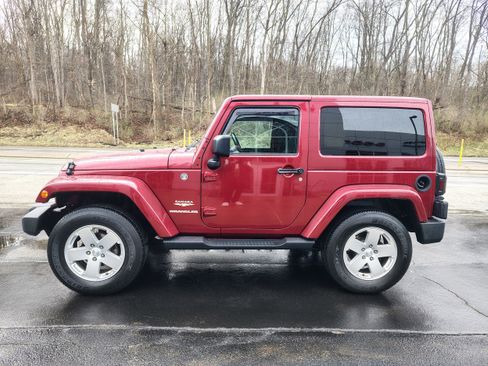 Used 2012 Jeep Wrangler Sahara w/ Dual Top Group image 7
