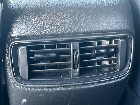 Used 2018 Honda CR-V LX image 14