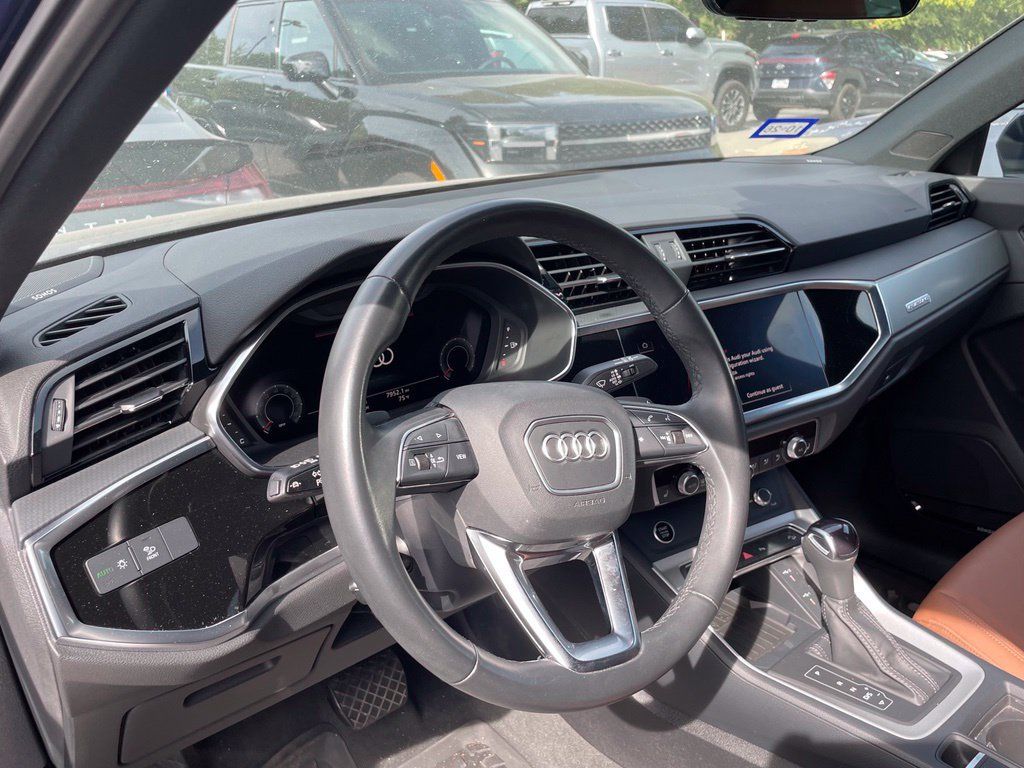Used 2024 Audi Q3 2.0T Premium Plus w/ Premium Plus Package AWD/4WD image 8