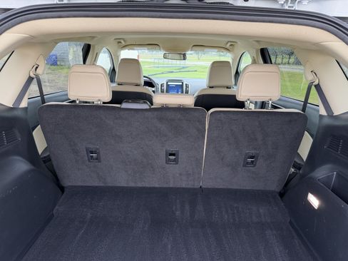 Used 2024 Ford Edge SEL w/ Convenience Package AWD/4WD image 6