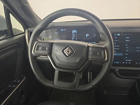 Used 2024 Rivian R1S Adventure image 28