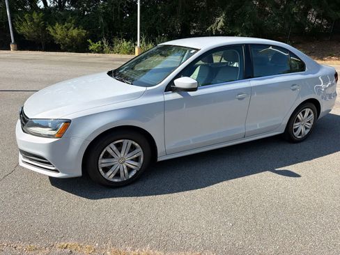 Used 2017 Volkswagen Jetta S FWD image 5
