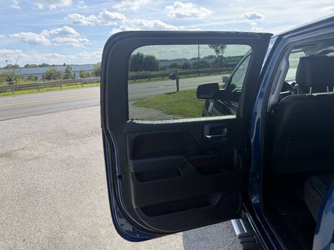 Used 2018 GMC Sierra 1500 SLT AWD/4WD image 19
