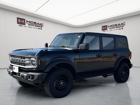 Used 2023 Ford Bronco Black Diamond image 8
