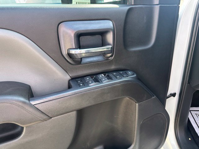 Used 2018 Chevrolet Silverado 1500 Custom w/ Custom Value Package AWD/4WD image 36