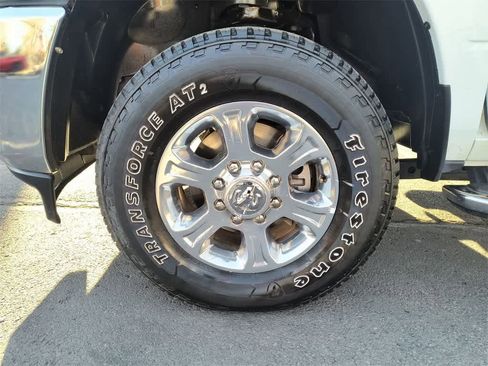 Used 2024 RAM 2500 Big Horn image 10
