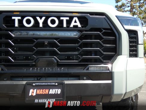 Used 2025 Toyota Tundra Limited w/ TRD Off-Road Package AWD/4WD image 18