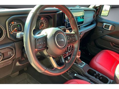 Certified 2024 Jeep Wrangler Unlimited Rubicon 392 image 15