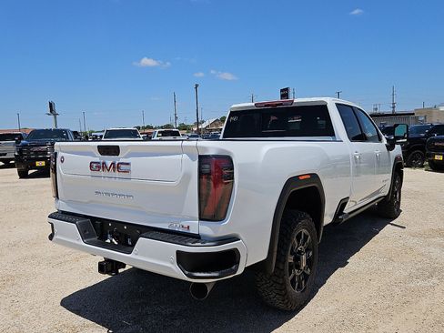 New 2026 GMC Sierra 3500 AT4 w/ AT4 Premium Plus Package AWD/4WD image 5
