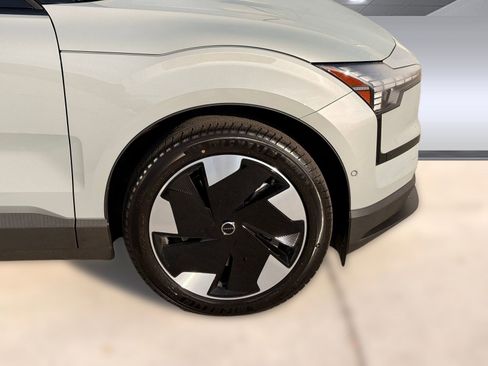 Used 2026 Volvo EX30 Ultra image 12