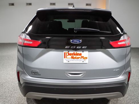 Used 2024 Ford Edge SEL w/ Convenience Package AWD/4WD image 8