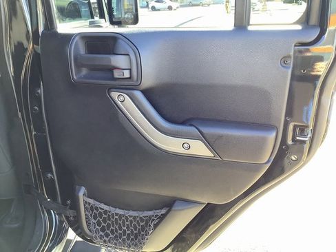 Used 2012 Jeep Wrangler Unlimited Sport image 30