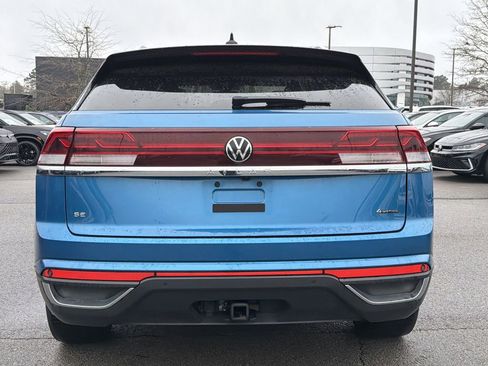 Used 2024 Volkswagen Atlas Cross Sport SE image 4