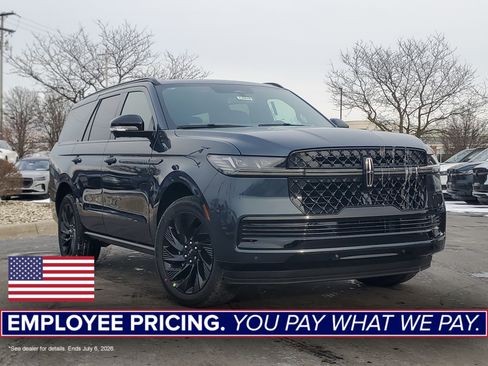 New 2026 Lincoln Navigator Reserve w/ Jet Appearance Package AWD/4WD image 1