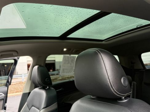 Used 2021 Volkswagen Atlas SEL Premium image 43