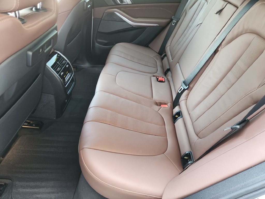 Used 2021 BMW X5 xDrive40i w/ Premium Package AWD/4WD image 30