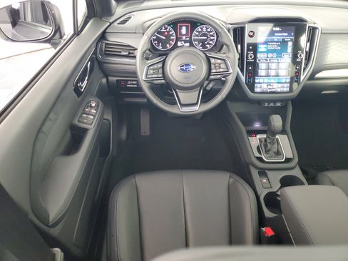 Used 2025 Subaru Forester Limited image 14
