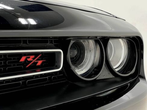 Used 2018 Dodge Challenger R/T w/ Performance Handling Group RWD image 42